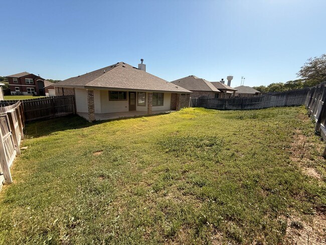 Building Photo - 4-Bedroom House for Rent in Copperas Cove