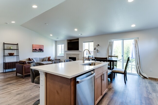 Building Photo - 1526 McKinley St