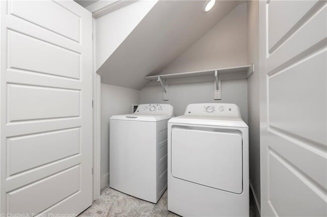 Building Photo - 1512 N Gregg Ave