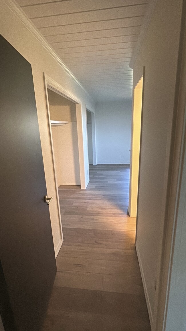 Building Photo - 4 Confederate Dr S