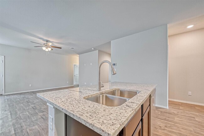 Building Photo - 14122 Silver Falls Ct
