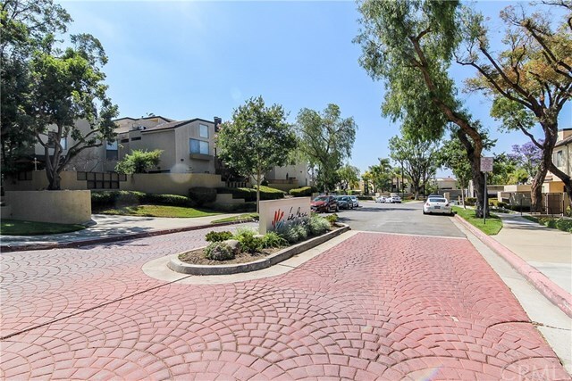 Building Photo - 13133 Le Parc Blvd