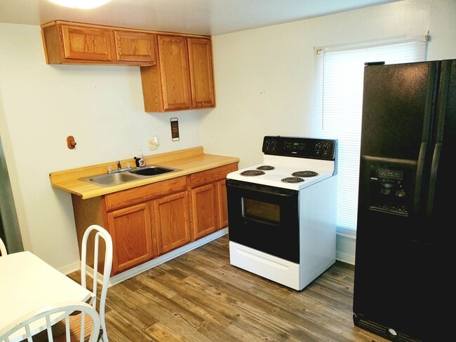 Building Photo - Cute Cottage | Burkburnett