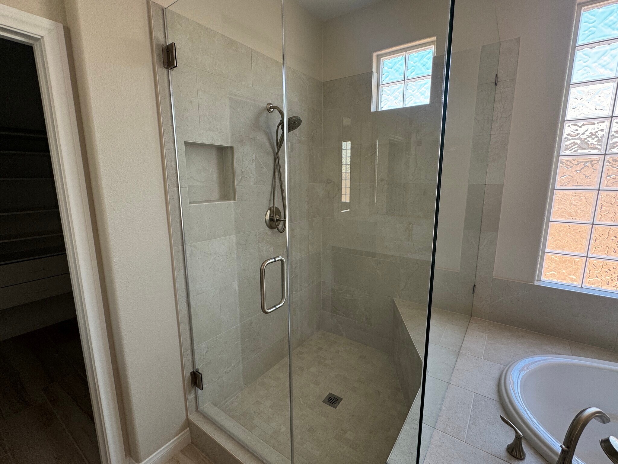 Building Photo - 712 Pinnacle Heights Ln