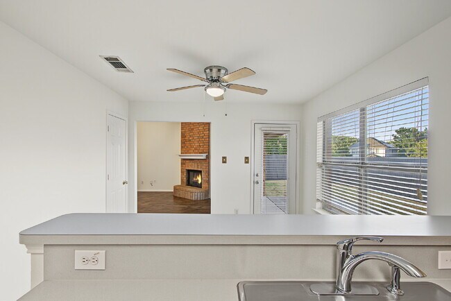 Building Photo - Single Family 3 Bedroom for Rent