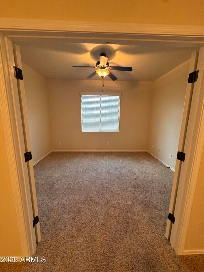 Building Photo - 3457 S Swan Dr