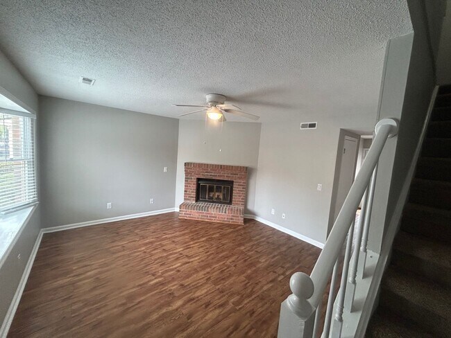 Building Photo - 940-403 Glenn Street, West Columbia SC 29169