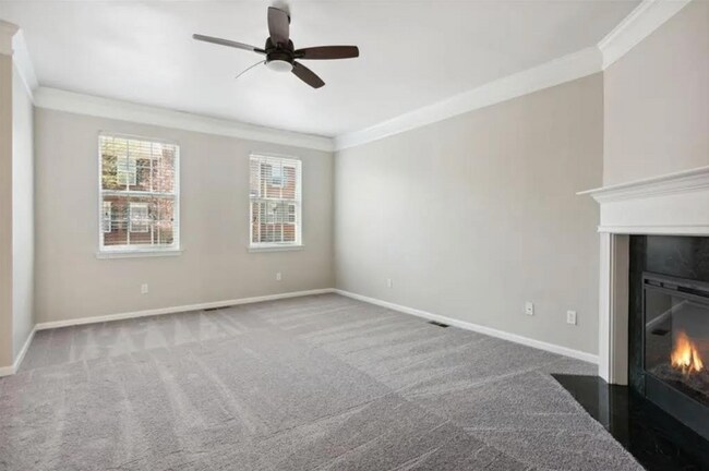 Building Photo - 2200 Landing Walk Dr