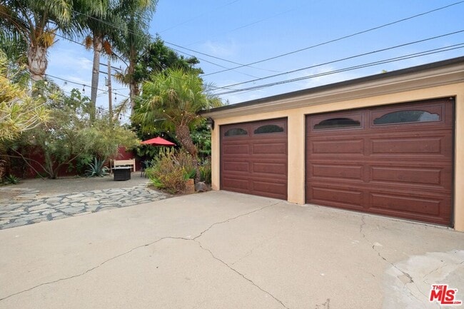 Building Photo - 4043 Harter Ave