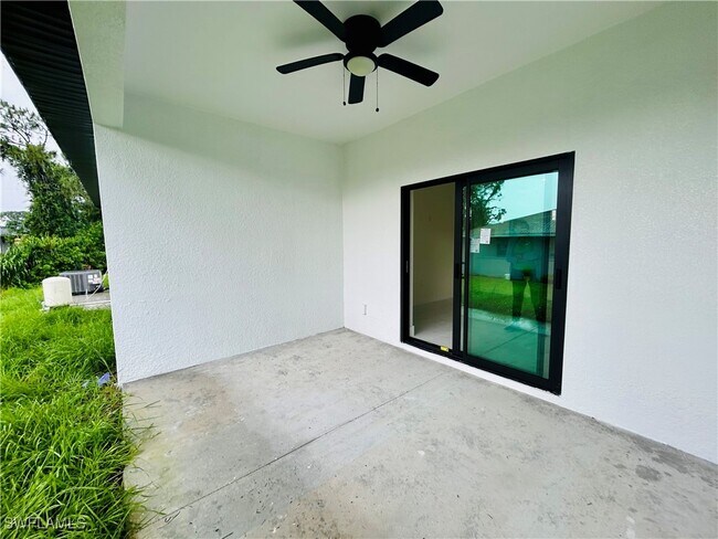 Building Photo - 149 Meadow Rd