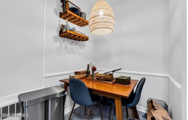 Building Photo - 1702 Grand Ave