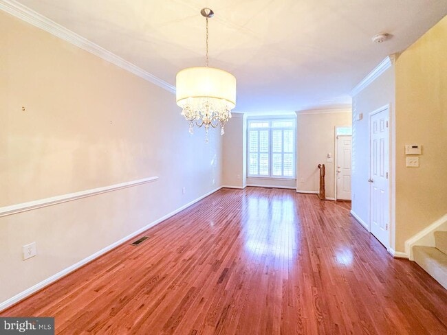 Building Photo - 11742 Valley Ridge Cir