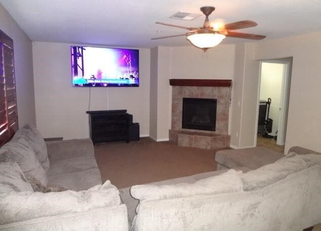 Building Photo - 1093 Tangerine Dr