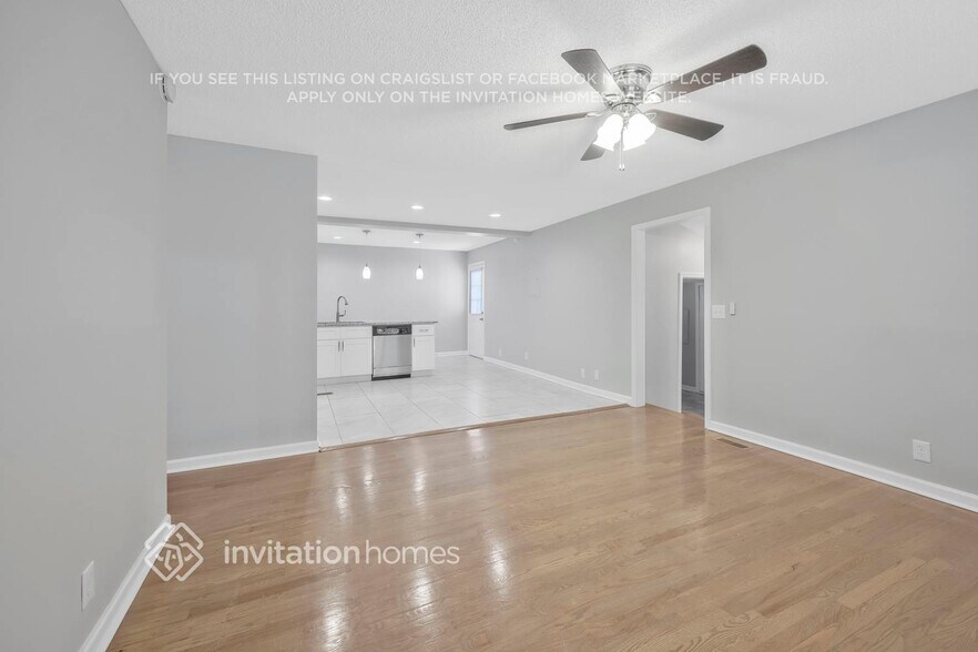 Building Photo - 302 Nix Dr