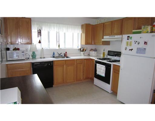 Building Photo - 104 Arlington Ct