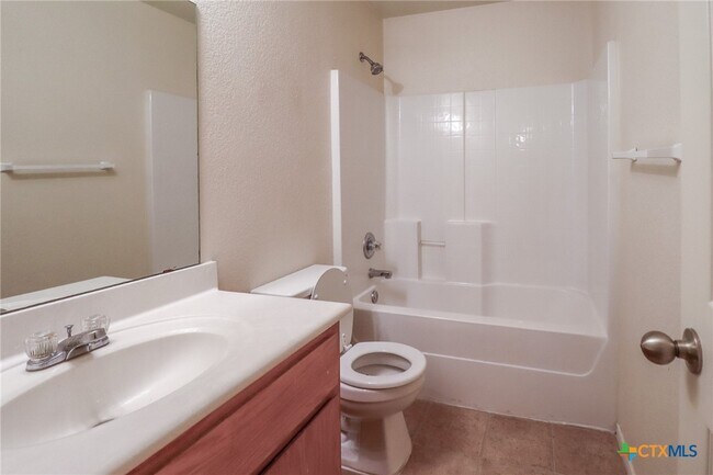 Building Photo - 3102 Ida Dr