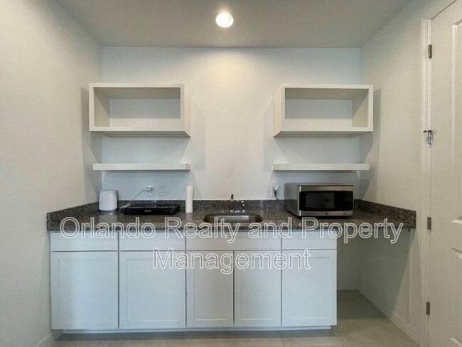 Building Photo - 16071 Micelli Dr