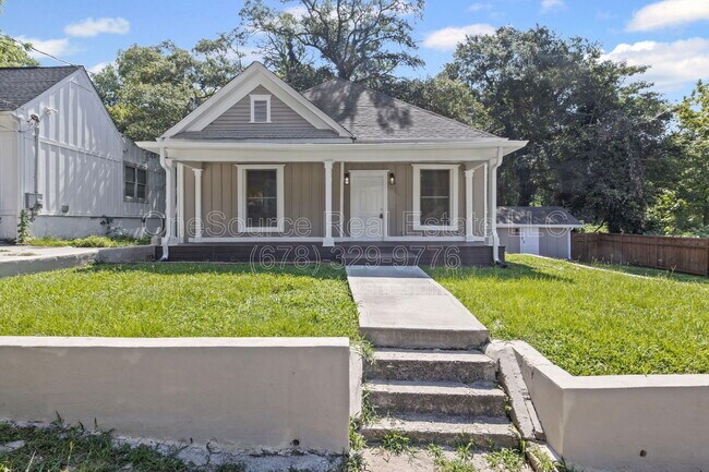 Primary Photo - 883 N Grand Ave NW