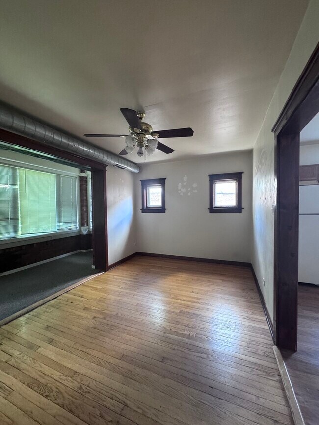 Building Photo - 2346 S Marshall Blvd