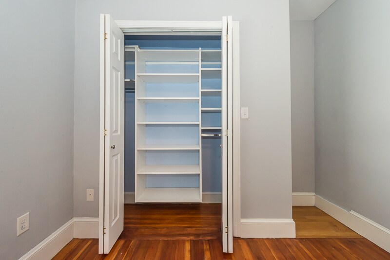 Building Photo - 46 Hobson St