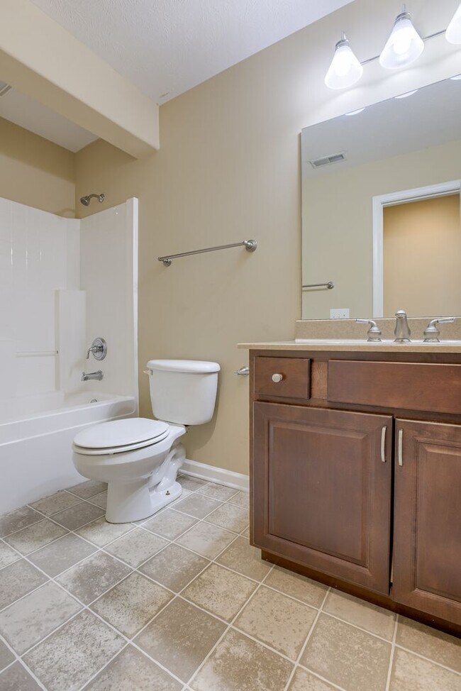 Building Photo - Must See 3 Bedroom In Bellevue!!