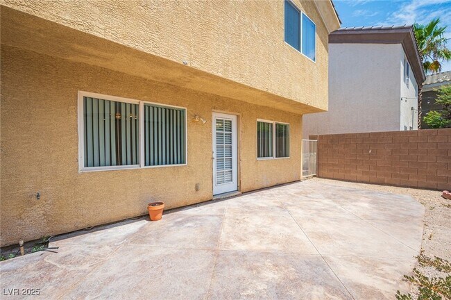 Building Photo - 211 Wicked Wedge Way