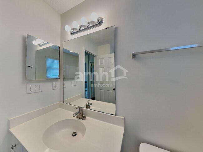 Building Photo - 8922 Tendring Ct