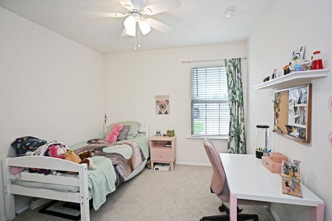 Building Photo - 138 Buttercup Bnd