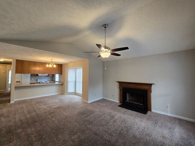 Building Photo - 6850 Shawcross Ln