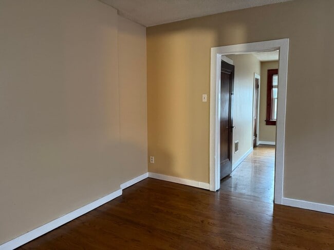 Building Photo - 5918 Arendes Dr