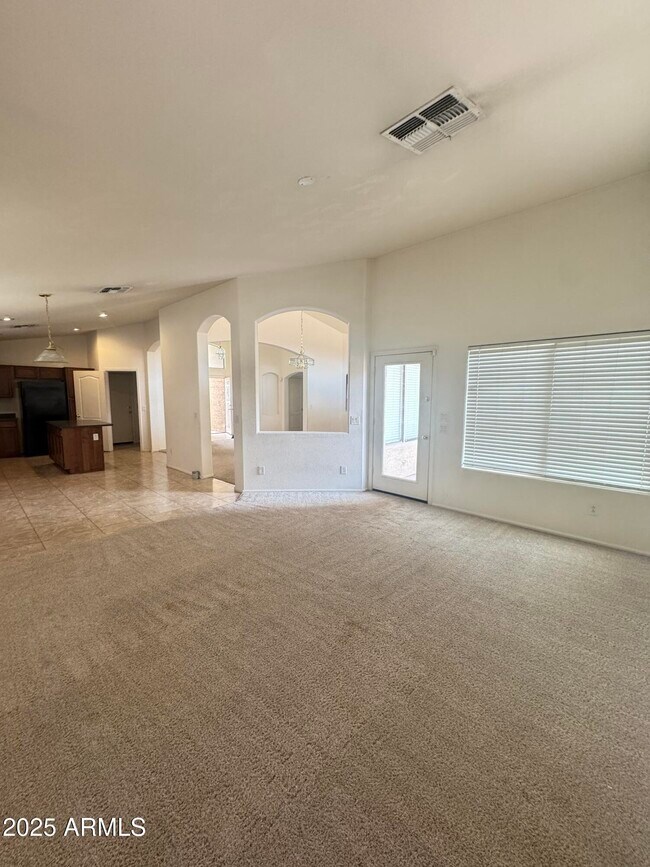 Building Photo - 4810 W Ardmore Rd