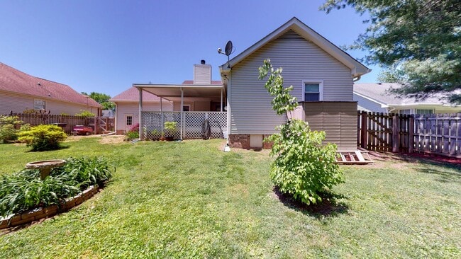 Building Photo - 1503 Birchwood Cir