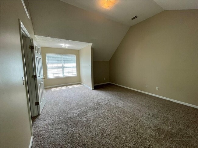 Building Photo - 2054 Mulberry Ln