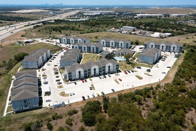 Building Photo - 8110 Blue Goose Rd