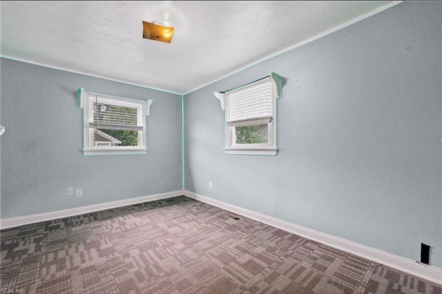 Building Photo - 1012 Carver St