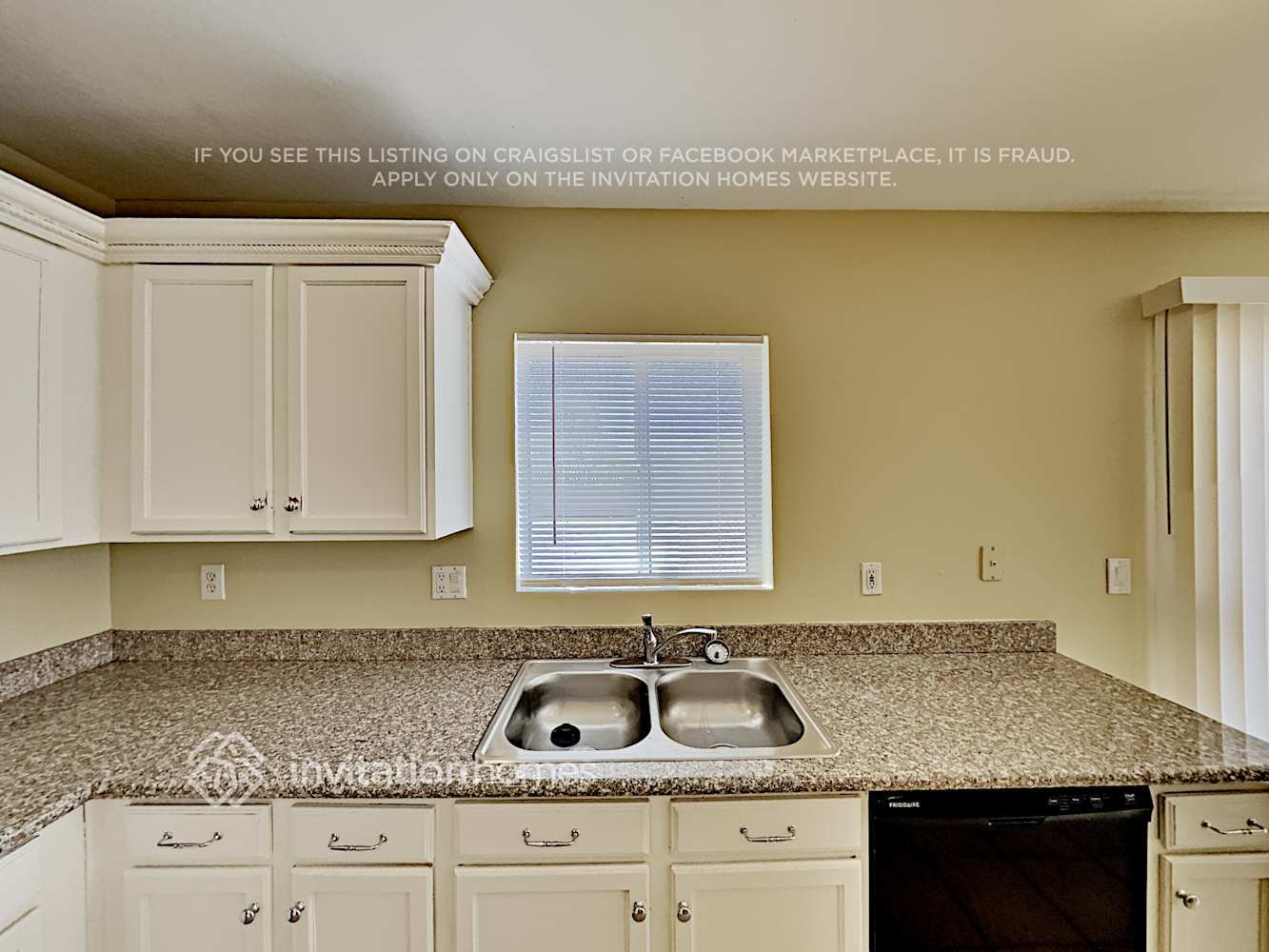 Building Photo - 6525 W Riva Rd