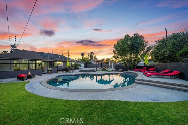 Building Photo - 22349 Vanowen St