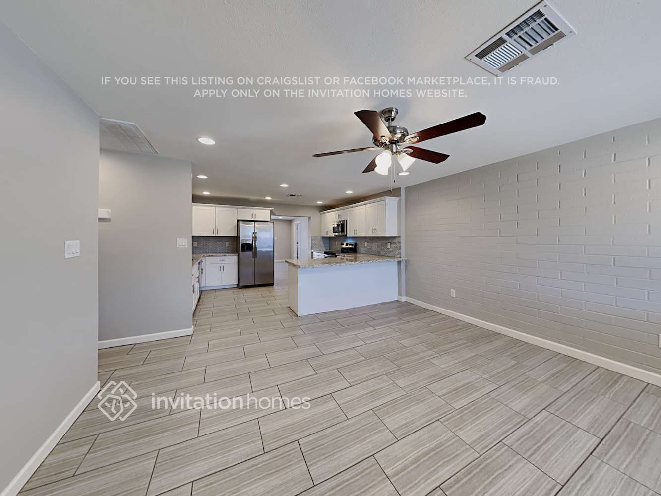 Building Photo - 422 E Papago Dr