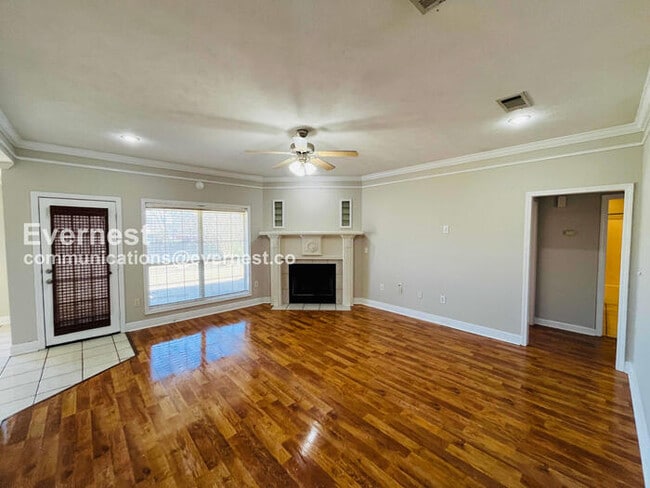 Building Photo - 236 Holmar Dr