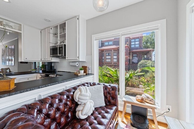 Building Photo - Amazing Union Hill Single Family Home
