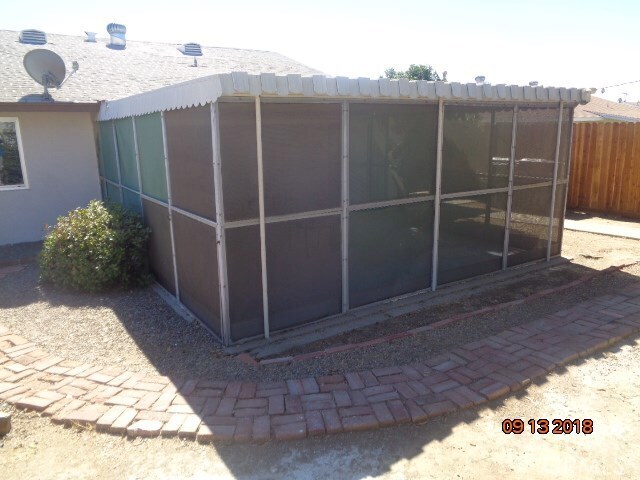 Building Photo - 28813 Snead Dr