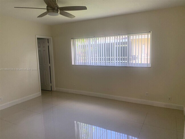 Building Photo - 4060 NW 110th Ave