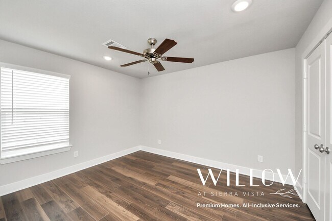 Building Photo - 10518 Moon Vly Ln