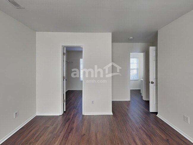 Building Photo - 15728 Circlegreen Dr