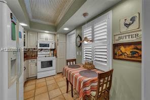 Building Photo - 3050 NE 48th Ct