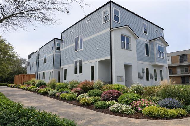 Building Photo - 401 Bryan St