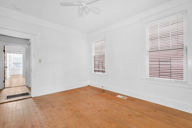 Building Photo - 2234 Whitaker St