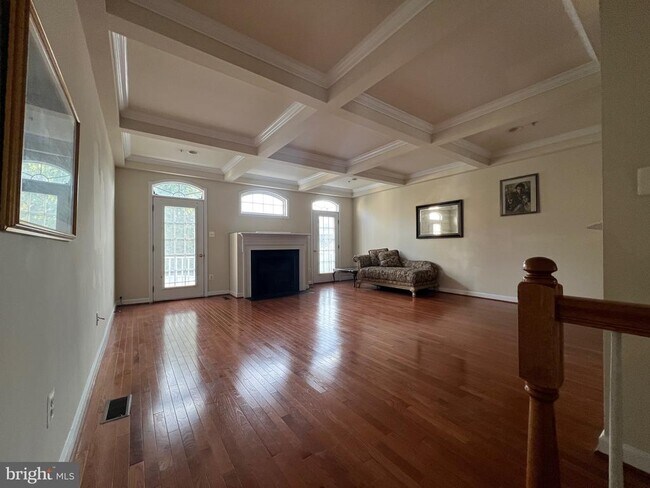 Building Photo - 604 Ridgemont Ave