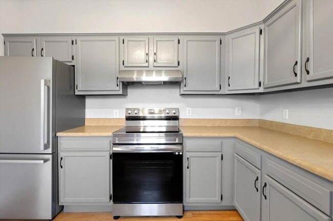 Building Photo - 1002 Boylston St