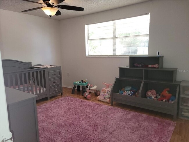 Building Photo - 6430 Lomand Ave